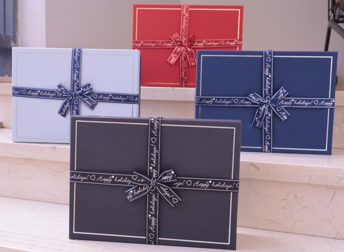 Happy Holidays with Matte Finish (Large)